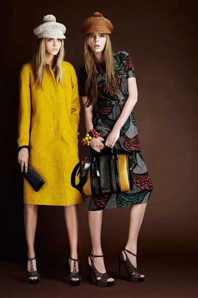 Look 16